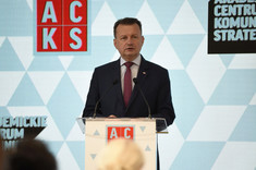 Minister Obrony Narodowej M. Błaszczak, otwierający konferencję, fotografia udostępniona przez MON